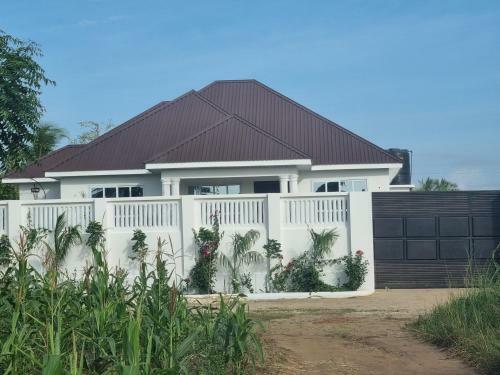 Villa Kigamboni Garden Rest House