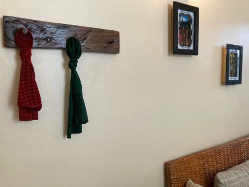 The Place To B&B - The Poolhouse
