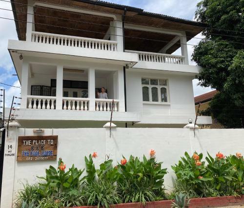 The Place To B&B - The Poolhouse
