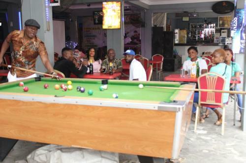 Chirozz Hotels & Suites