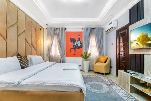 Cheerful & Colourful 3bedroom Apartment