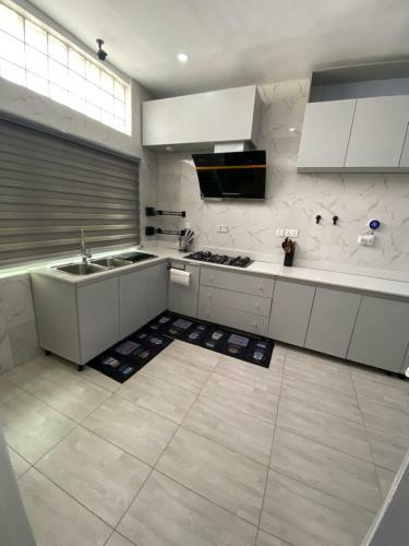 Lovely 2-bedroom Serviced Apartment With Pool In Lekki Phase 1