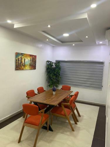 Lovely 2-bedroom Serviced Apartment With Pool In Lekki Phase 1