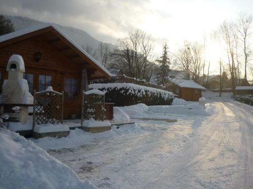 Les Chalets De Pertuis