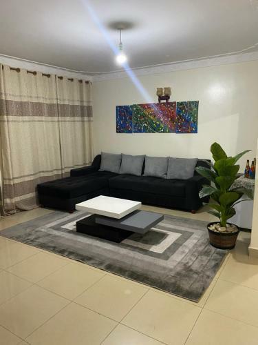 Spacious Stylish Luxe Apartment