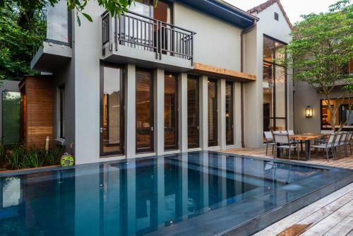 Elevated Forest Villa
