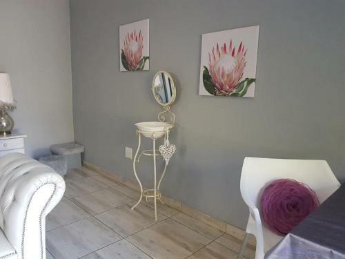 Hostal Royal Villa Guesthouse