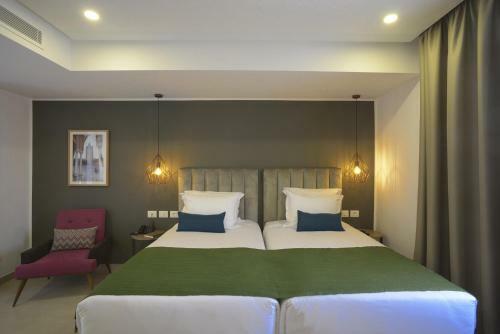 Apartamento Maia Hotel Suites