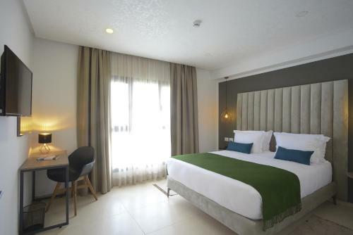 Apartamento Maia Hotel Suites