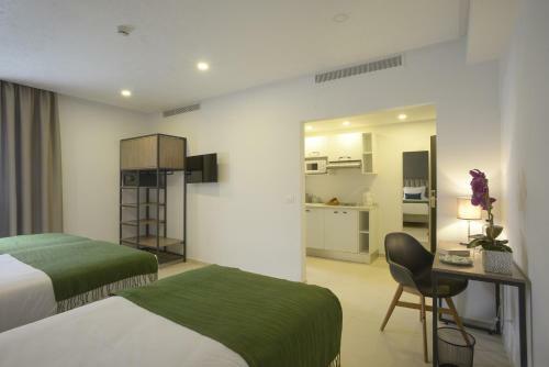 Apartamento Maia Hotel Suites