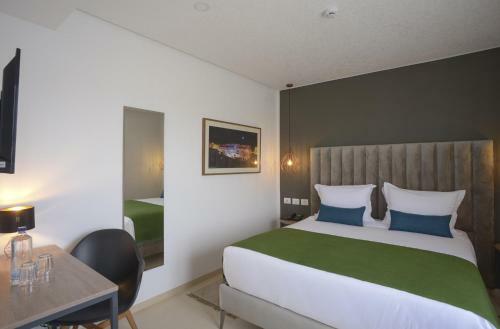 Apartamento Maia Hotel Suites