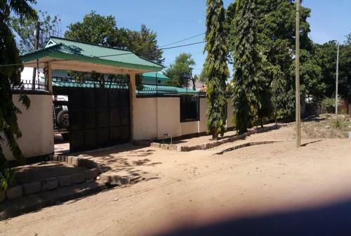 Serengeti House