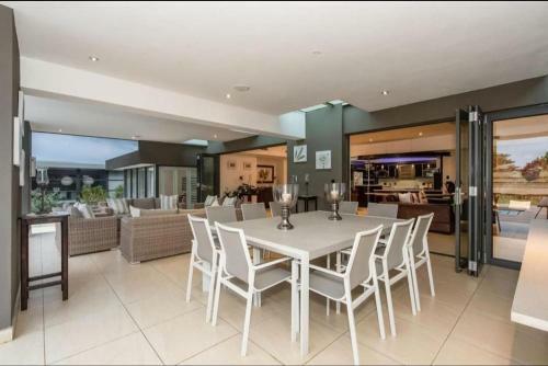 Hawaan Holiday Home