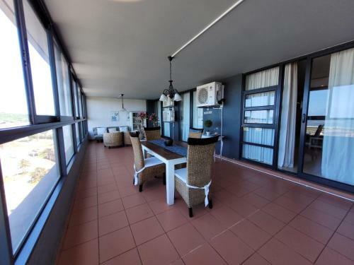 Apartamento Accommodation Front - Fabulous 4 Sleeper With Jaw - Dropping Views