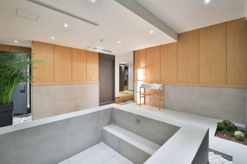 Custom Hotel