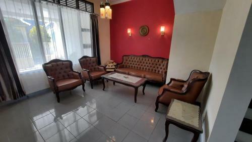 Villa Griya Waris Awet