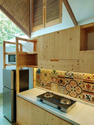 Hostal Komoreya Guesthouse