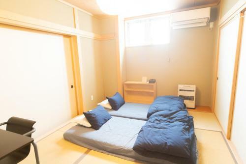 Hostal ???????