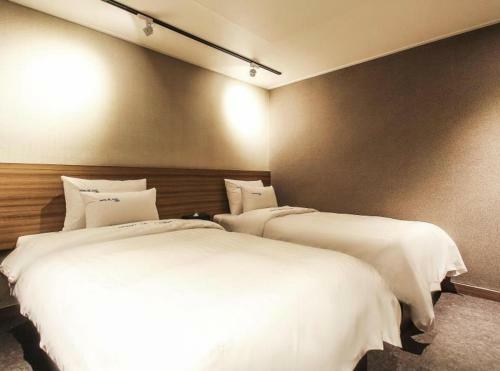 Motel Gangnam Blanc