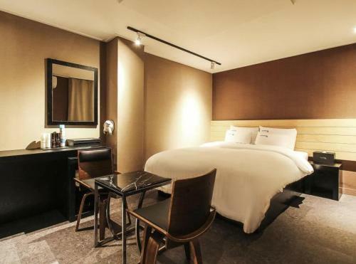 Motel Gangnam Blanc