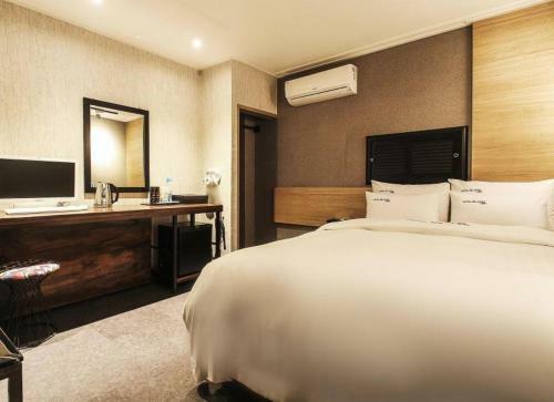 Motel Gangnam Blanc