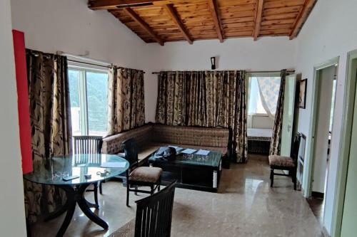 Apartamento Condo In Bhowali, Nainital