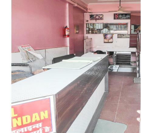Hotel Shri Chandan By Wb Inn