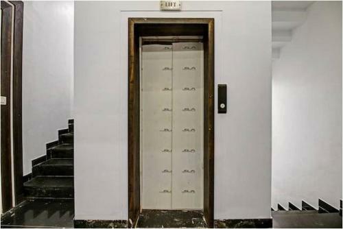 Hotel Four Petals