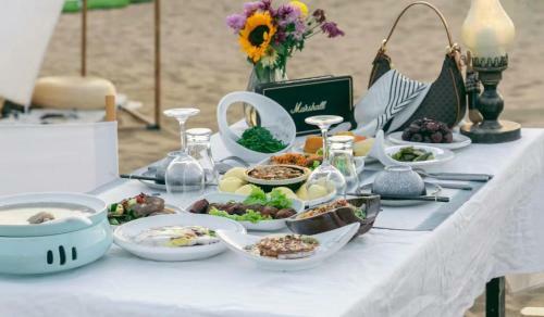 Dunhuang International Luxury Camping