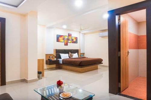 Hotel Geet Kavya Inn