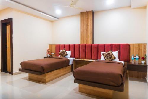 Hotel Geet Kavya Inn