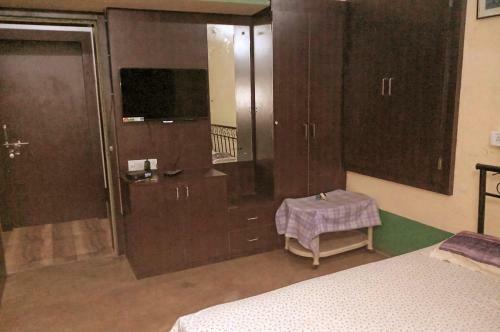 Poushali Hotel