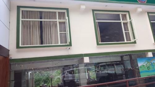 Hotel Harela Inn