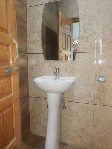 Albergue La Siesta India Chamba -(hotel Haven And Hills)
