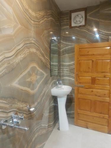 Albergue La Siesta India Chamba -(hotel Haven And Hills)