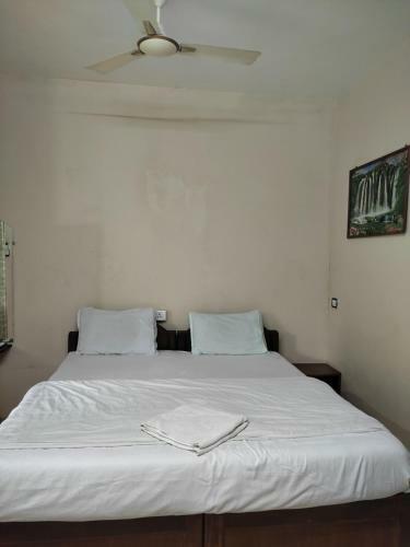 Hostal Tanisha Guest House