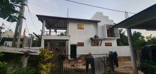 Apartamento King's Villa Kamburugamuva