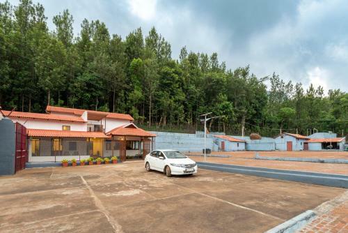 Forrest Creek ,1br Amidst A Coffee Plantation By Roamhome