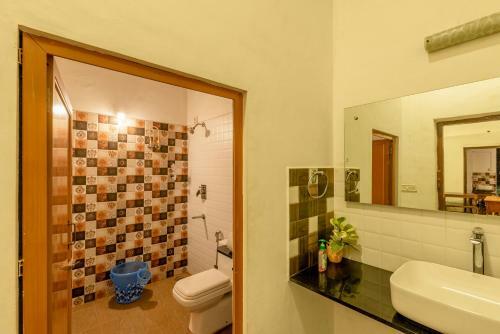 Hiraeth, Villa Amidst A Coffee Plantation By Roamhome