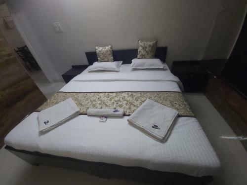 Zenith Hospitality Sindhuratna