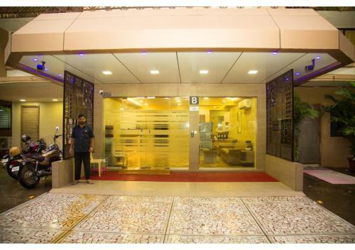 Hotel Ashok Deluxe Apartments, Marol Andheri East