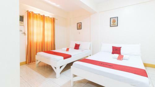 Reddoorz @ Golden Skye Hotel Guagua
