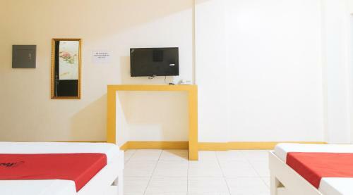 Reddoorz @ Golden Skye Hotel Guagua