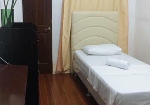 Hotel Reddoorz @ Rhr Tourist Inn