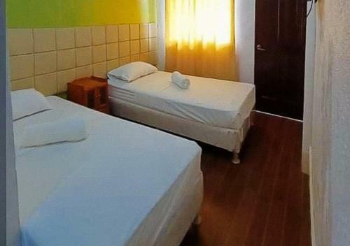 Hotel Reddoorz @ Rhr Tourist Inn