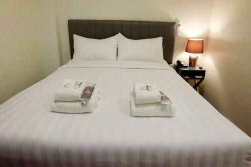 Crevice Hotel