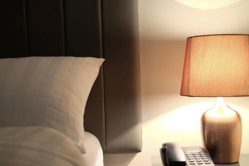 Crevice Hotel