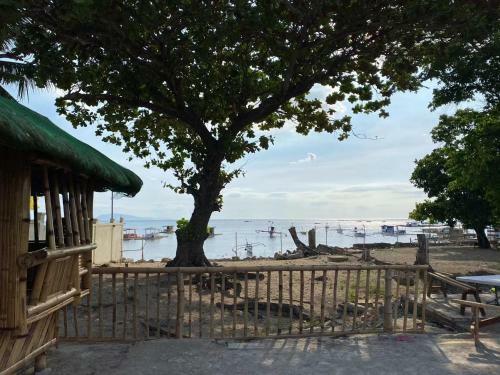 Hotel Golden Kirins Beach Resort