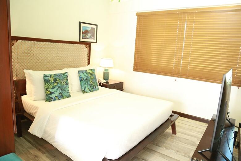 Hotel Weekends El Nido Beach Resort