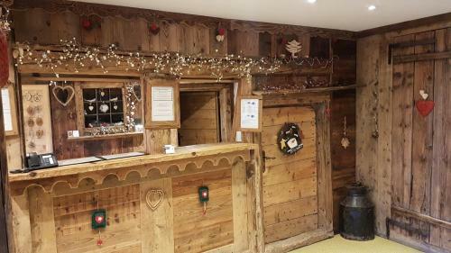 Hotel H�tel Restaurant Bellec�te
